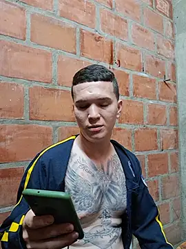 Mikedotow's Live XXX Chat