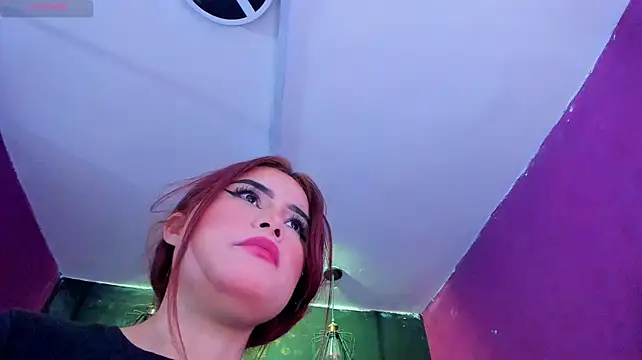 Chat +18 de Alexa_Slave ao vivo
