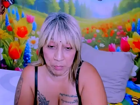 Czat XXX na żywo – indianroxy