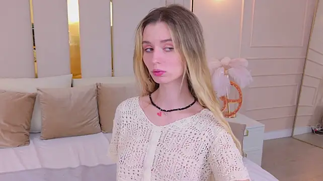 MarybethSnow - Squeese boobs
