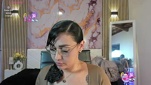 IvyShine7 - SQUIERTTT