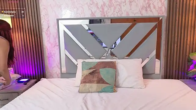 XXX chat uživo modela Little_Saraa18