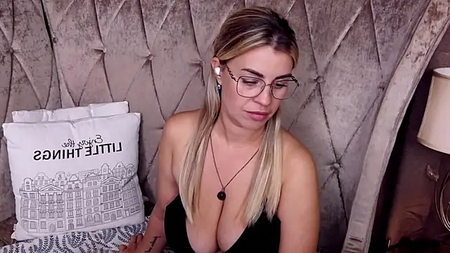 BustyGizelle