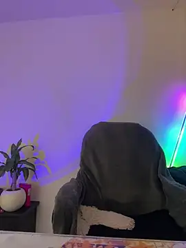 Paola091 - Show my oil tits