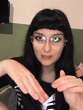 Lola_bunnydoll Pertunjukan Webcam