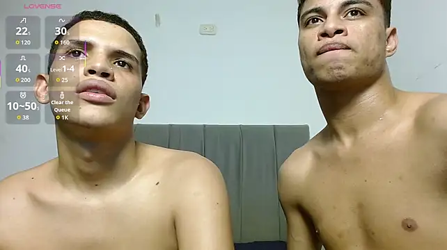 Chat XXX en directo de Jose_And_Daniel