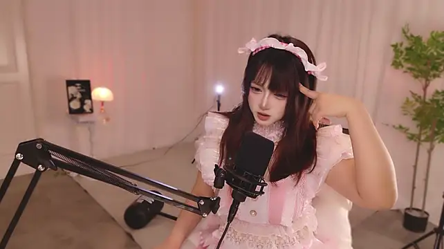Babycat- - 希望今天能遇到属于我的生蚝..（奖励一个舞蹈）