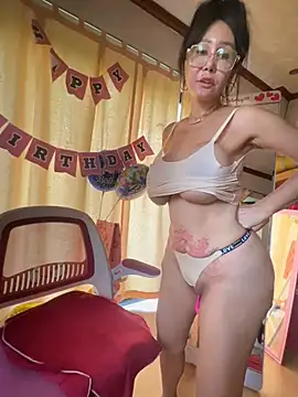 Sweetieme - @spoil my pussy&moan yr name on my Bday