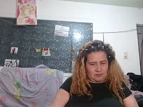 Perla1981-- 라이브 XXX 채팅