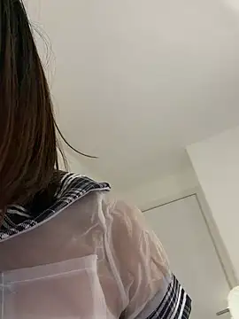 Chat +18 de itsclaiire ao vivo