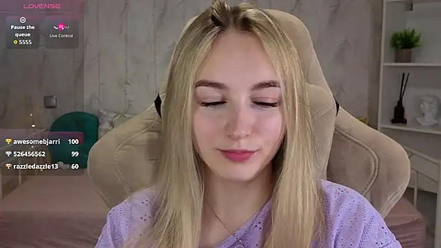 Shy_Polly's Live XXX Chat
