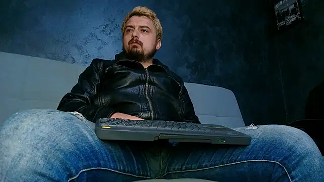 Онлайн чат XXX CLOUDYMarkWayne