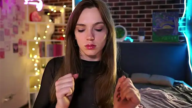 MarielRoloson - oil my tits