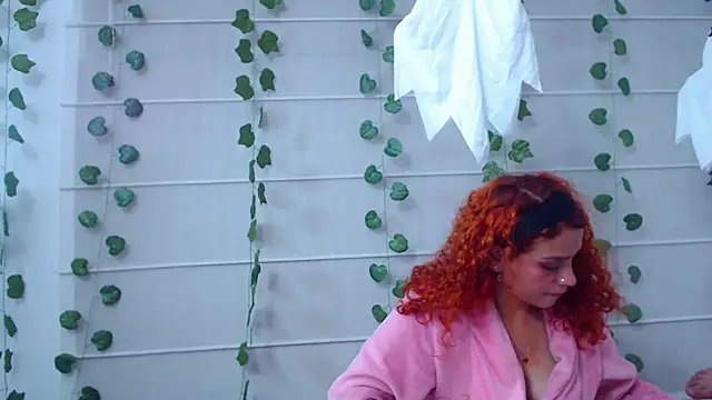 Chat +18 de Sarabubbie ao vivo