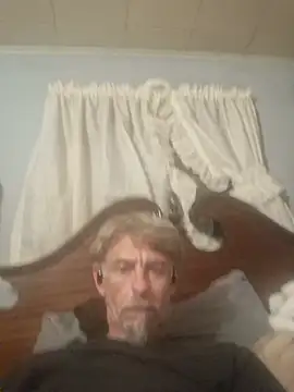 19JaSon83 Live XXX-Chat
