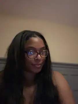 CandyLuxxxx - Nipple clamps + shake. Vid last tip