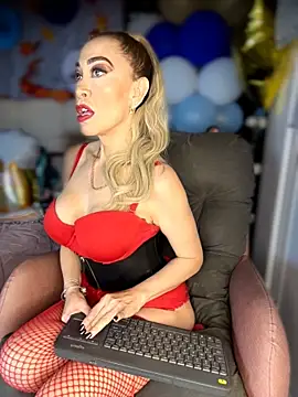 EvelinaGrey - ride dildo for you 5 minutes