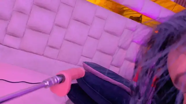 bigass_monicのライブXXXチャット