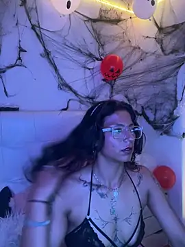 Chat +18 de SamathaMay ao vivo