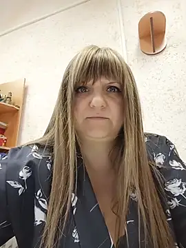 Chatroom XXX en direct de Office_Albertina