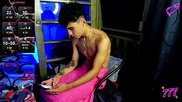 XXX chat uživo modela tiancam