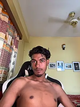 צ'אט XXX בשידור חי של GunSlay