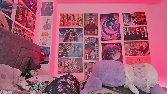 MissCurvyTop's Live XXX Chat