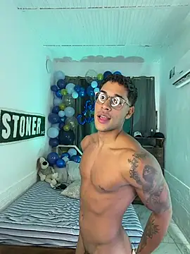 Jackson_stone Adlı Modelin Canlı XXX Sohbeti