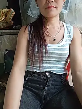 Heryy_xx লাইভ XXX চ্যাট
