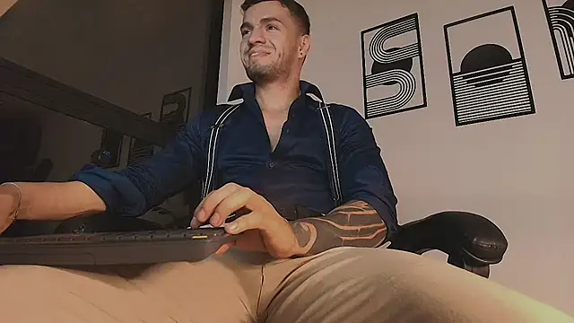 ALPHA_DOMINUS_ XXX чат на живо