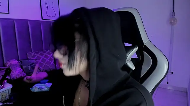 Kitty_Gang - Fuck with interactive toys 🔥