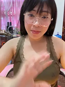 -Lyly_69 - Show zoom 30p