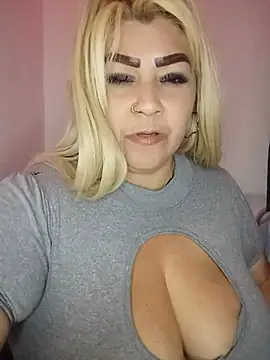 دردشة BonniAdams الجنسية المباشرة