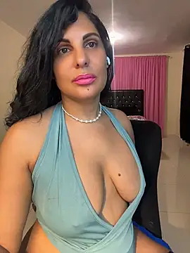 Latina-miss Obrolan Langsung XXX