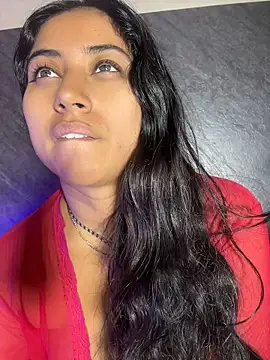 Valentinne_z - I like what I see.