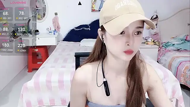 miaomiao-99's Live XXX Chat