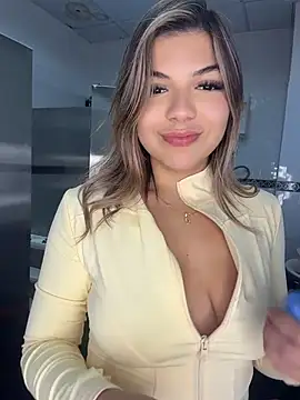 XXX chat uživo modela AngelBlushXXX