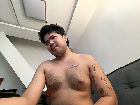 Vincente96 在線直播表演