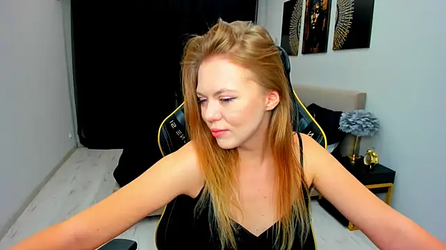 Chat XXX en directo de Strawberrye