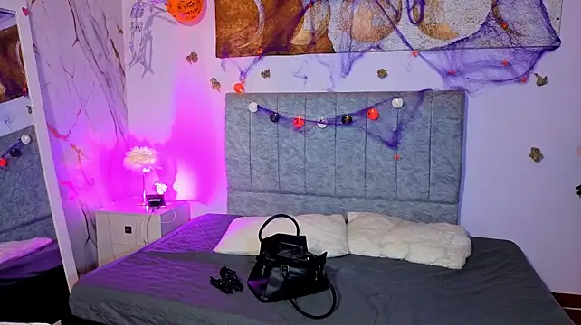 XXX chat uživo modela clara_evanss