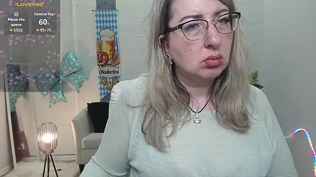 KKMimiKK 라이브 XXX 채팅