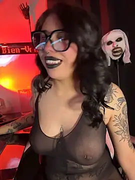 Draculona-666 - Tetas fuera 5 min
