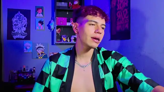 MikeyKuro – Naživo XXX chat