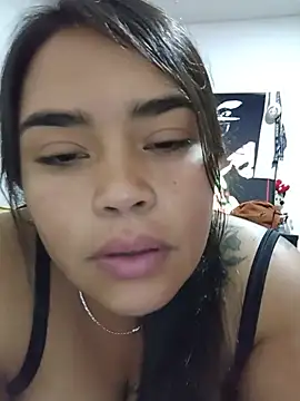 Violett_Cinnamon's Live XXX Chat