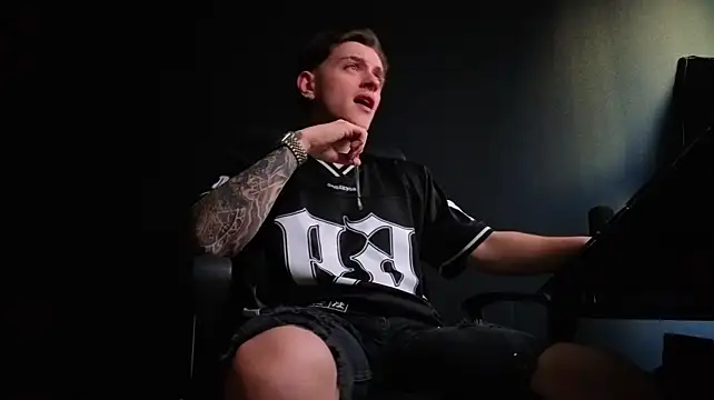 Chat XXX Live FelixStarkk