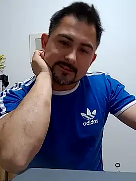 Bradd_32 Live XXX-Chat