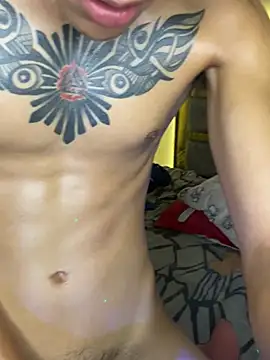 AndrewV07 Live XXX-Chat
