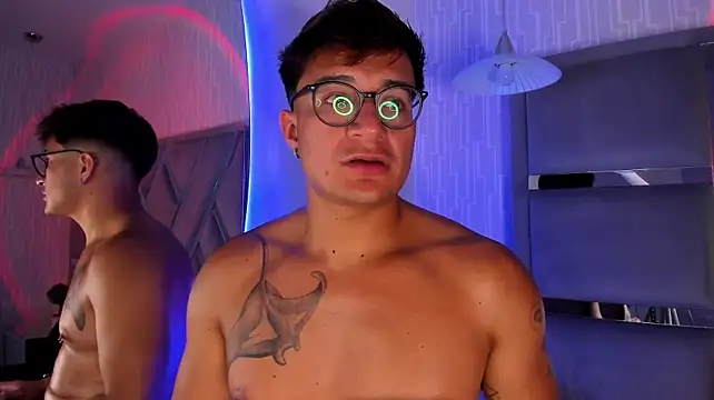 Онлайн чат XXX Hassbyd