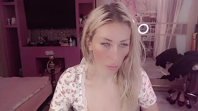 دردشة AnnieGOld_ الجنسية المباشرة