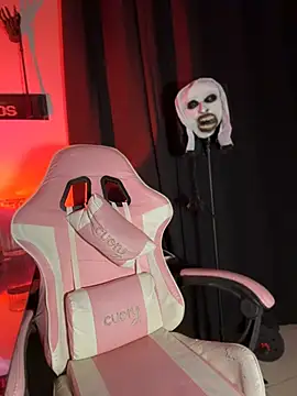 Czat XXX na żywo – Draculona-666
